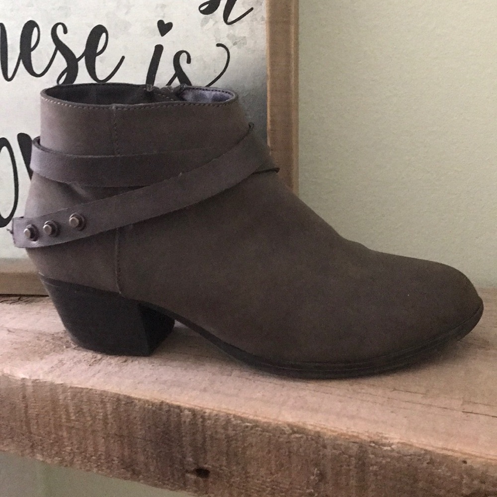 Booties - Picture 4 of 6